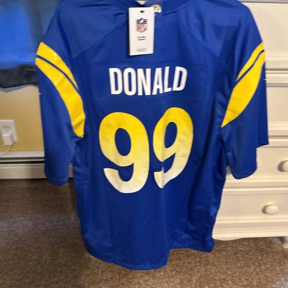 Aaron Donald Los Angeles Rams Jersey - Picture 2 of 2